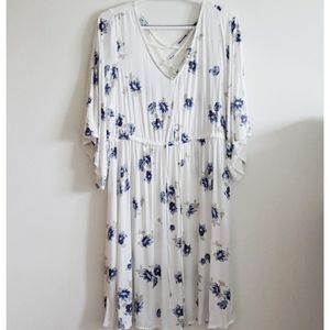 NEW Torrid White and Blue Floral Midi Dress